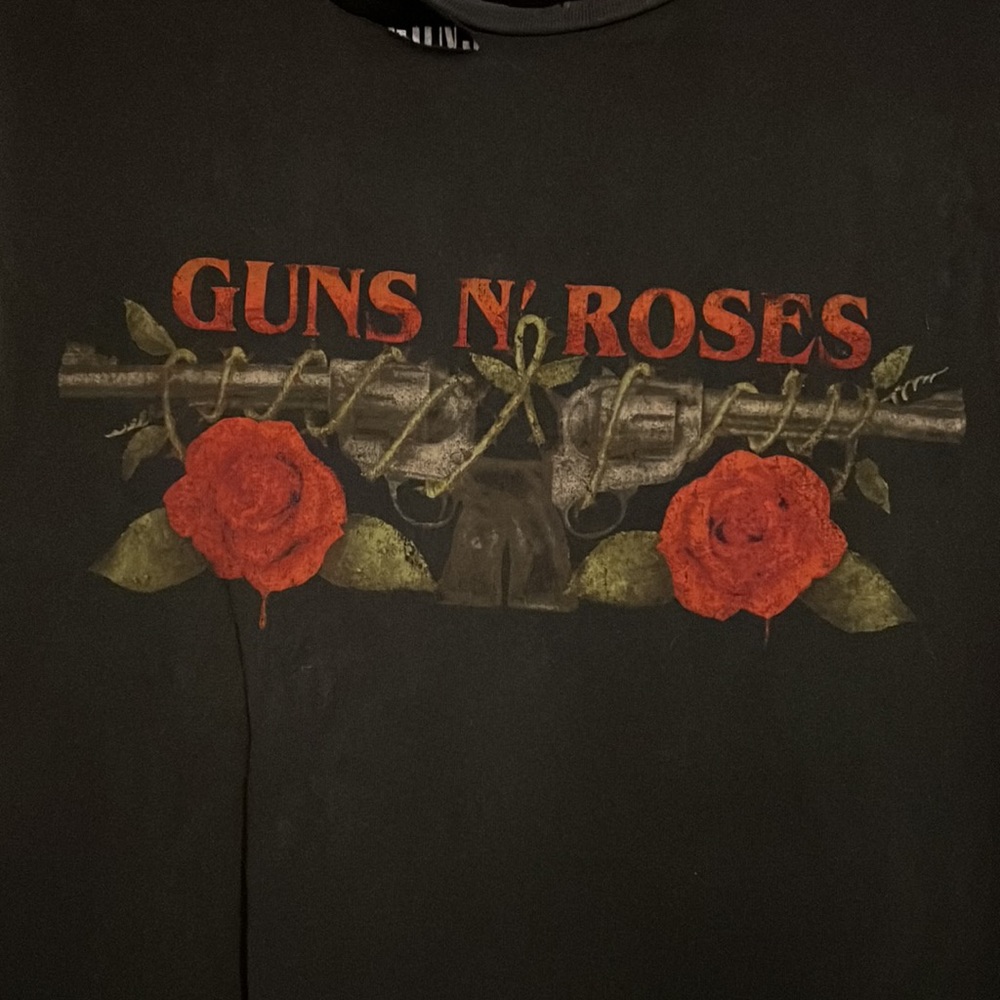 Top shop Guns N’ Roses Muscle Tank - Picture 3 of 8